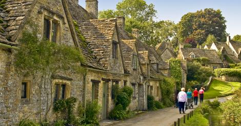 A circular walk from the Cotswolds town of Bibury, near Cirencester