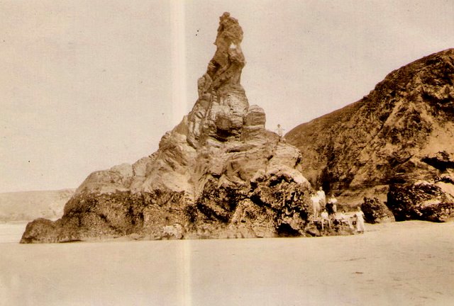 Queen Bess Rock, 1935