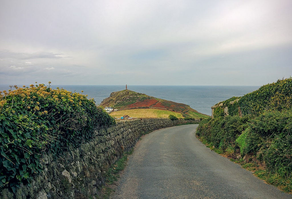 The lane leading from St Just to Cape Cornwall © Flickr CC, Jin-in-uk