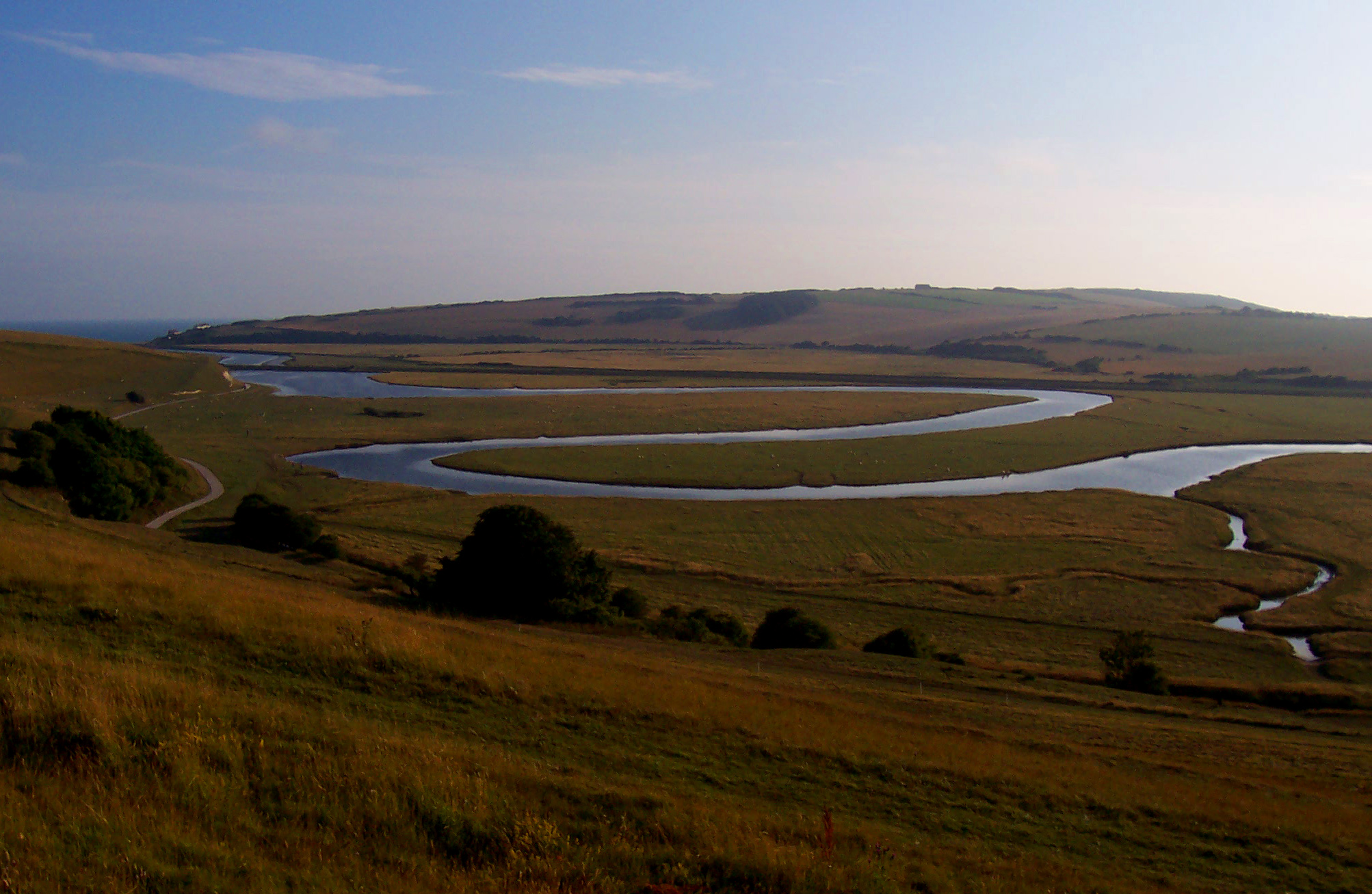 The looping meanders of the River Cuckmere © Wikimedia Creative Commons 